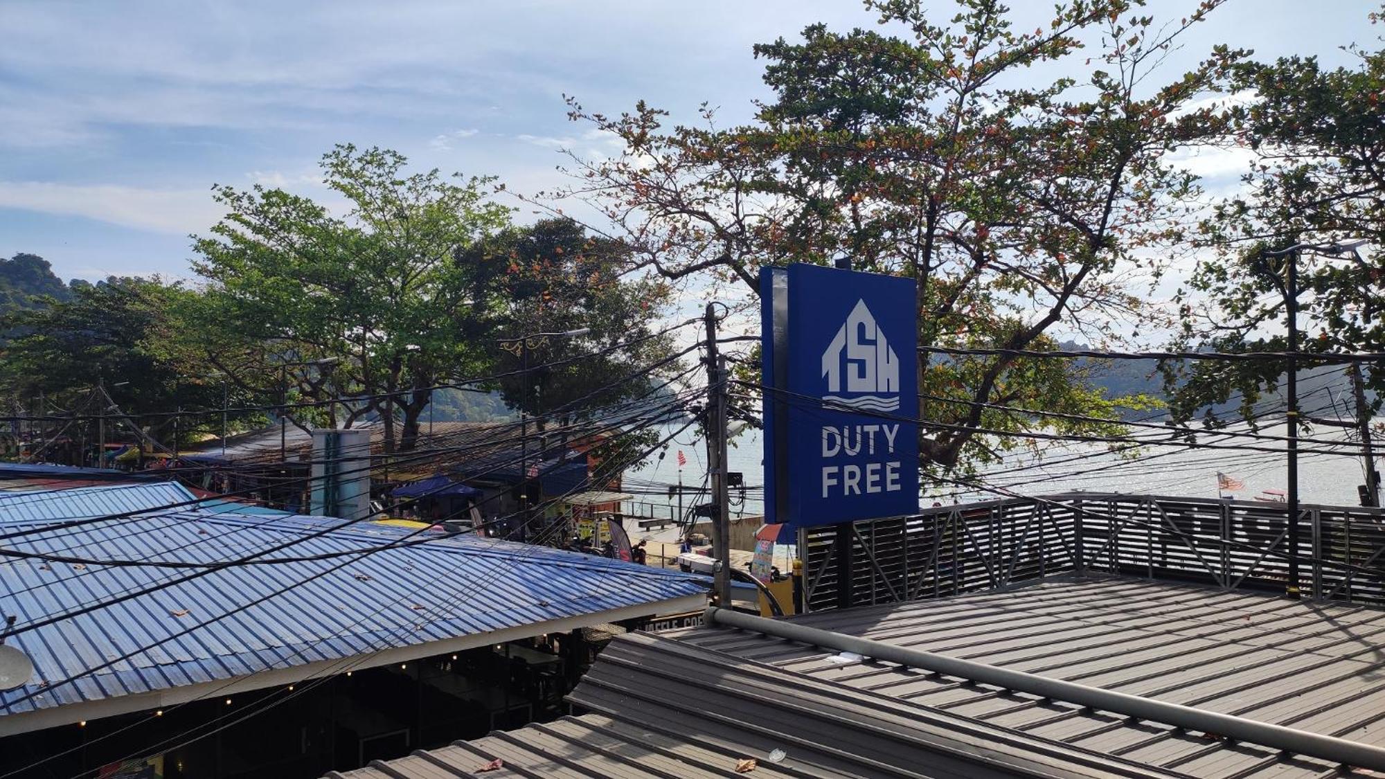 Horizon Inn Kampung Teluk Nipah Exterior foto