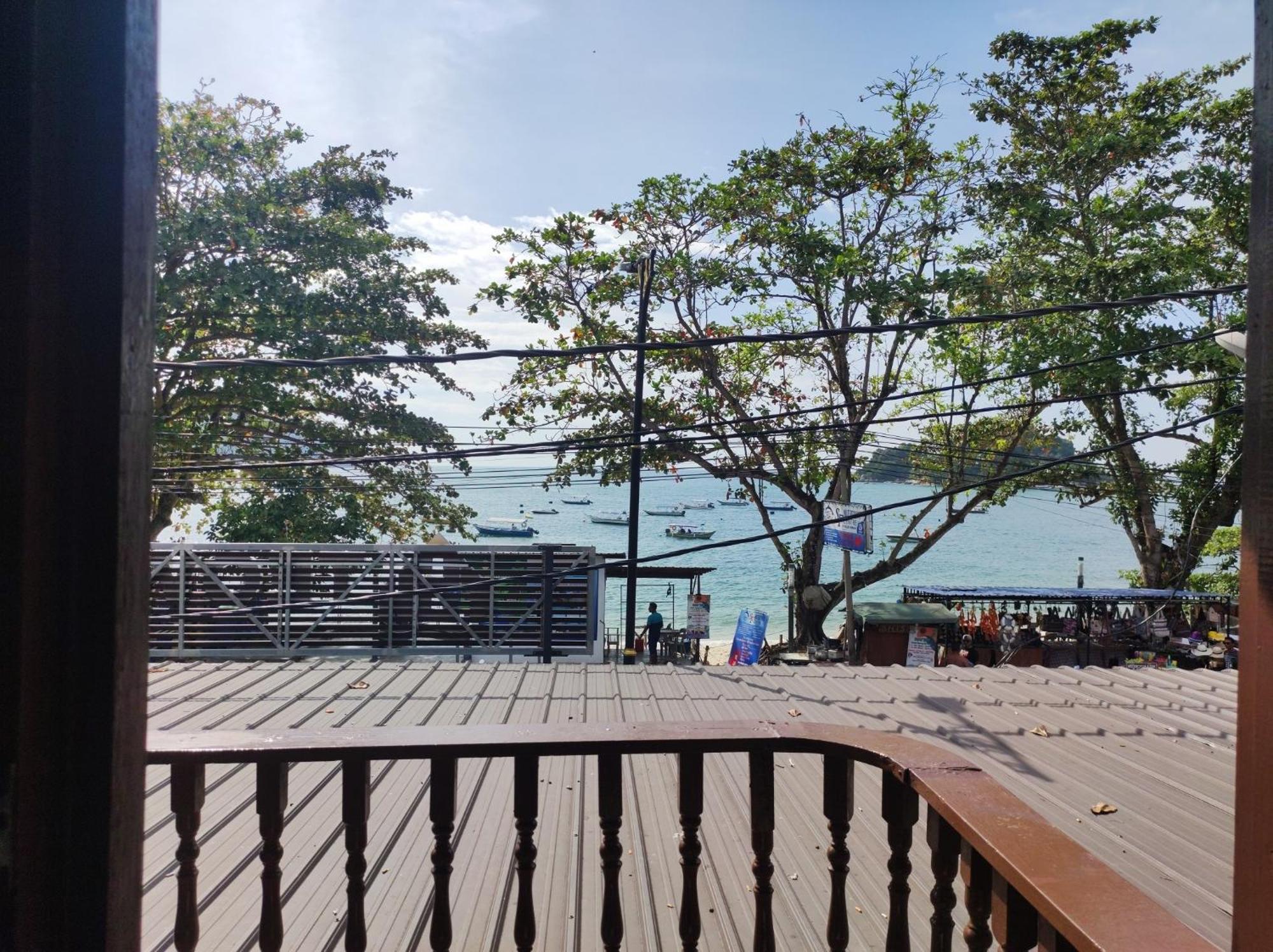 Horizon Inn Kampung Teluk Nipah Exterior foto